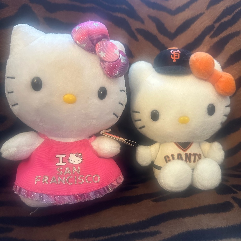 San Francisco small Hello Kitty Plush Set - Picture 11 of 11